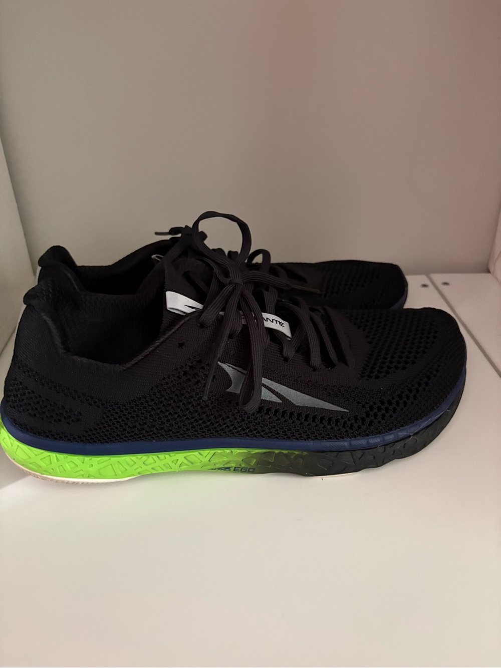 Altra Escalante Racer Knit Zero Drop Road Running Sneakers